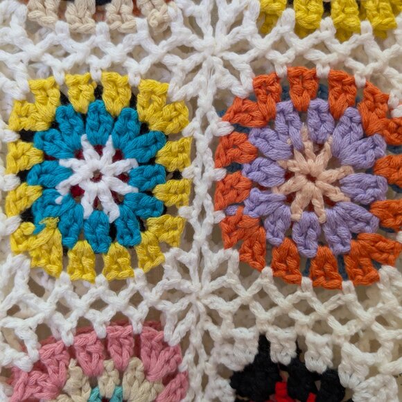 Crochet Cropped Tank Top Multicolor Granny Square One size, but fits like Medium - Picture 10 of 12